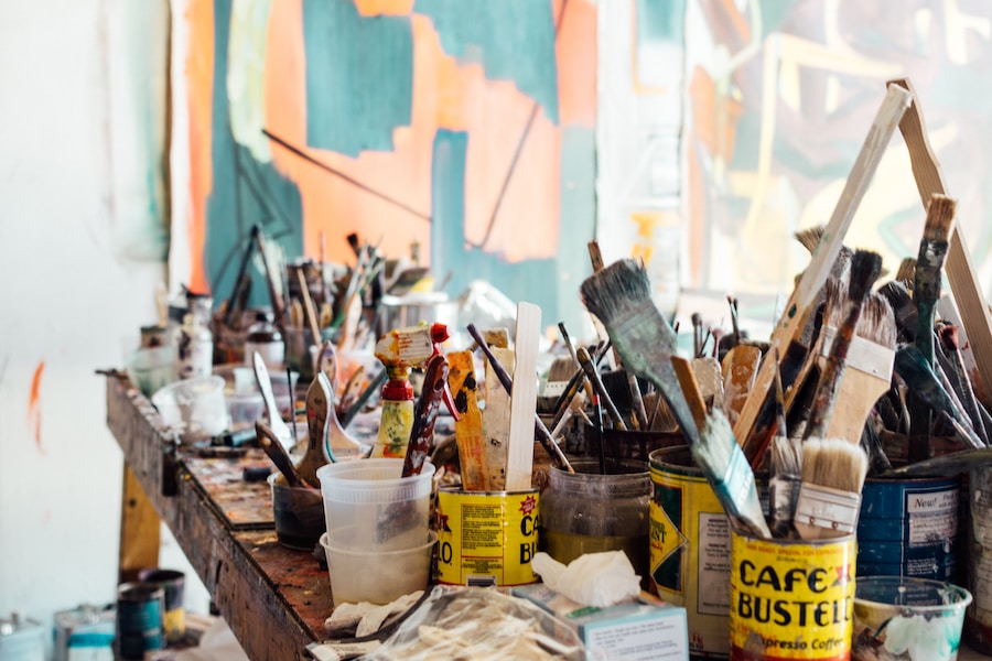 A Presença de Kamaloka na Cultura Brasileira: 30 Obras que Marcaram Época